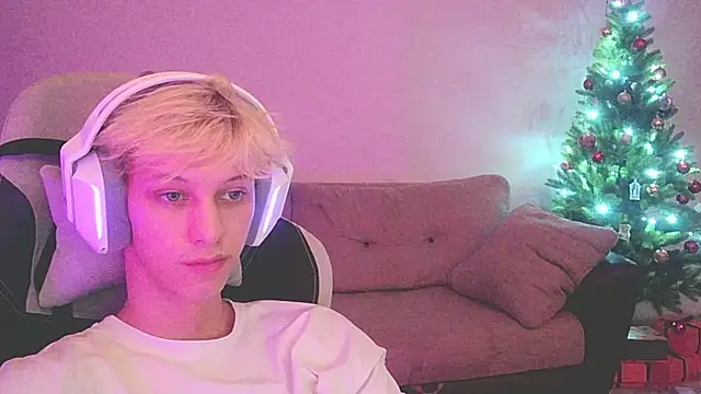 Ostin meow online show from 01/04/25, 02:25