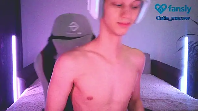 Ostin meow online show from 01/30/25, 01:31