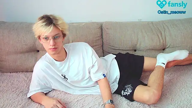 Ostin meow online show from 02/06/25, 07:13