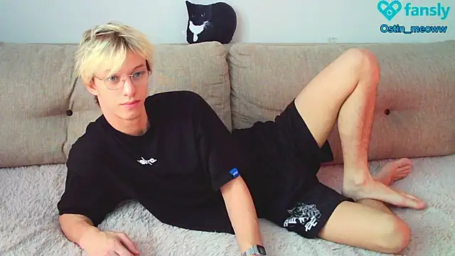 Ostin meow online show from 02/10/25, 07:04