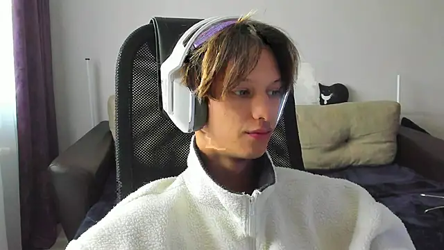 Ostin meow online show from 09/24/25, 08:17