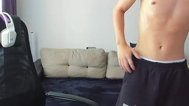 Ostin meow online show from 09/30/25, 08:19