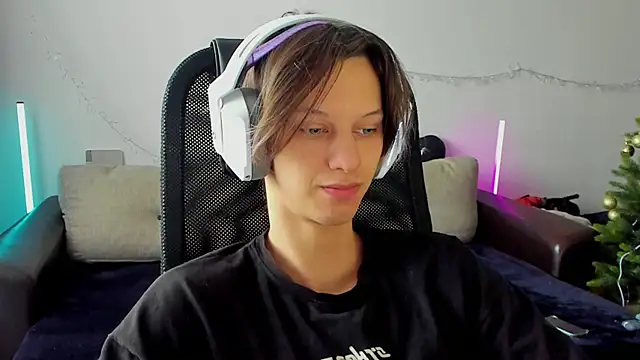 Snapshot of Ostin_meow chatting on 01/08/26, 06:16 Ostin meow online show from 01/08/26, 06:16