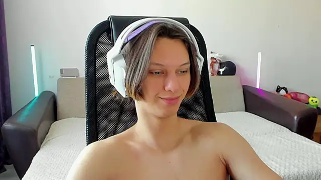 Snapshot of Ostin_meow chatting on 02/20/26, 06:26 Ostin meow online show from 02/20/26, 06:26