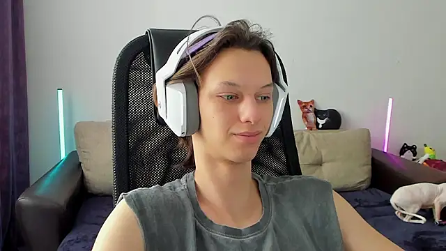 Snapshot of Ostin_meow chatting on 02/27/26, 05:29 Ostin meow online show from 02/27/26, 05:29