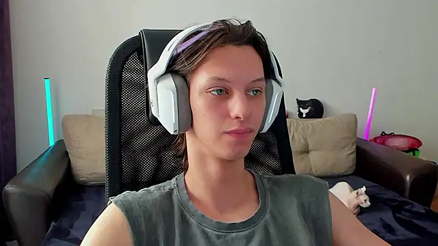 Snapshot of Ostin_meow chatting on 03/01/26, 10:17 Ostin meow online show from 03/01/26, 10:17