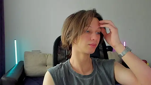 Snapshot of Ostin_meow chatting on 03/08/26, 09:24 Ostin meow online show from 03/08/26, 09:24