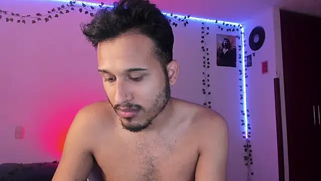 Raf brunette online show from 03/12/25, 10:26