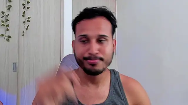 Raf brunette online show from 03/06/26, 07:32