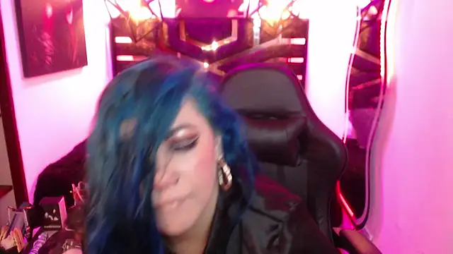 Snapshot of scarleth_blue chatting on 05/05/26, 03:14 scarleth blue online show from 05/05/26, 03:14