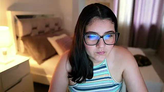 Snapshot of Camilaa_bueno chatting on 01/06/26, 10:01 Camilaa bueno online show from 01/06/26, 10:01