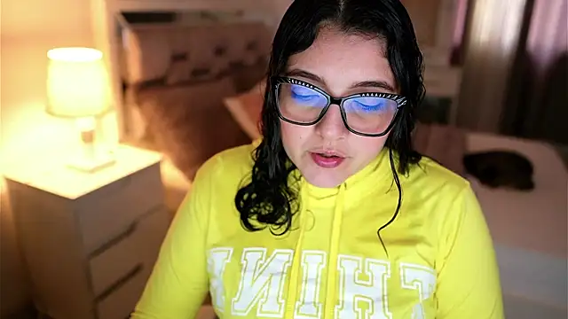 Snapshot of Camilaa_bueno chatting on 01/07/26, 10:01 Camilaa bueno online show from 01/07/26, 10:01