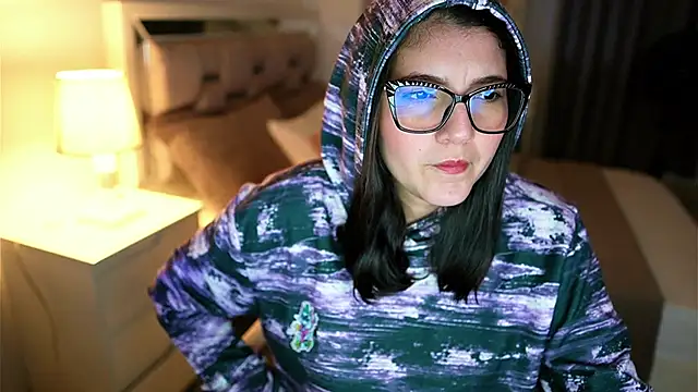 Snapshot of Camilaa_bueno chatting on 02/01/26, 10:52 Camilaa bueno online show from 02/01/26, 10:52