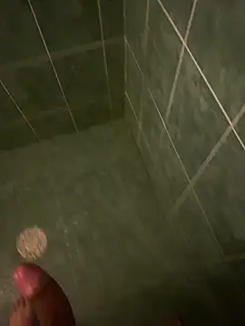 Snapshot of Tommy_y_Pamela chatting on 02/14/26, 04:09 Tommy y Pamela online show from 02/14/26, 04:09