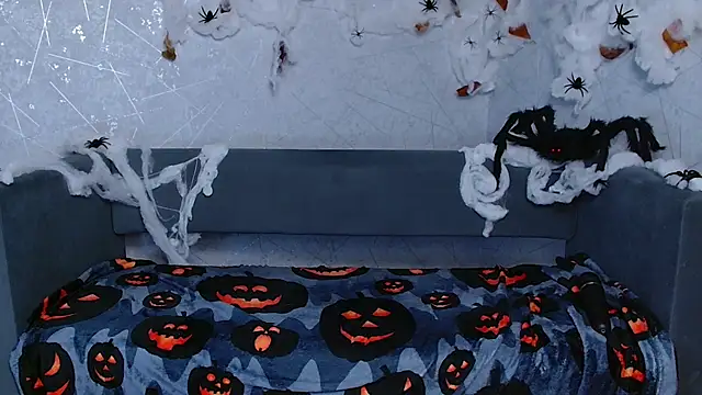 sofiaa here online show from 10/20/25, 03:07