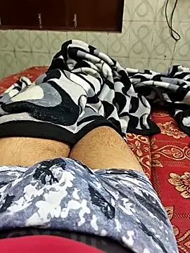 Snapshot of faaseel chatting on 04/08/26, 06:41 faaseel online show from 04/08/26, 06:41