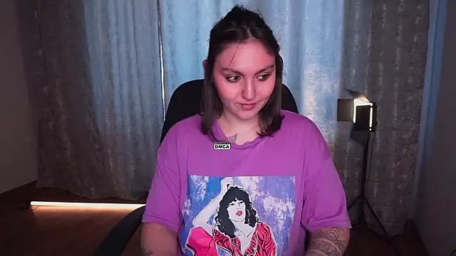 Snapshot of Hoot_owl_cb chatting on 03/22/26, 06:17 Hoot owl cb online show from 03/22/26, 06:17