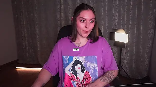 Snapshot of Hoot_owl_cb chatting on 03/30/26, 09:21 Hoot owl cb online show from 03/30/26, 09:21