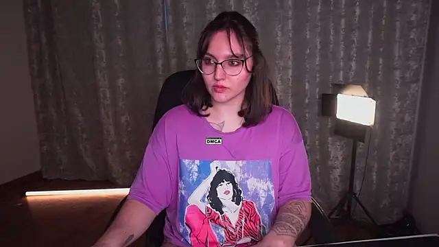 Snapshot of Hoot_owl_cb chatting on 03/31/26, 09:32 Hoot owl cb online show from 03/31/26, 09:32