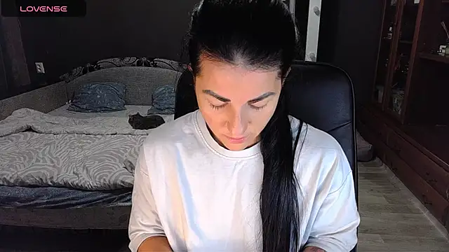 Aria Dl online show from 12/01/25, 11:48