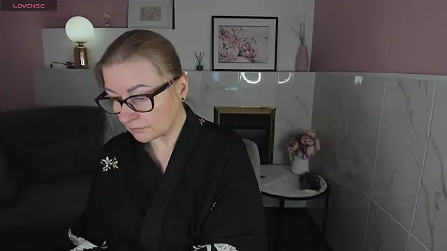 AlexandraKind online show from 01/15/25, 08:26