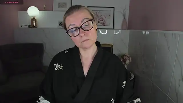 AlexandraKind online show from 01/15/25, 11:30