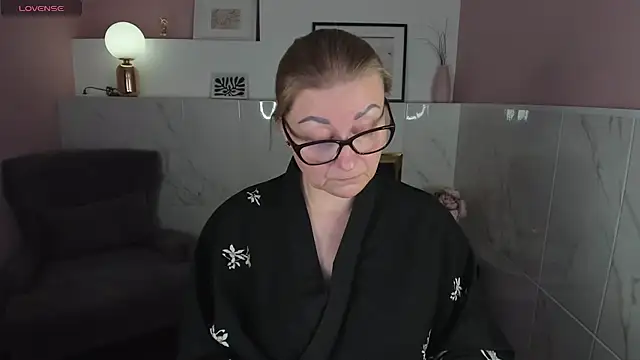 AlexandraKind online show from 01/16/25, 02:41