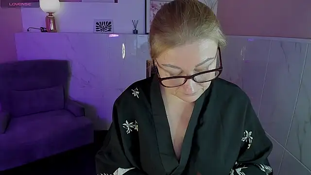 AlexandraKind online show from 01/17/25, 08:11