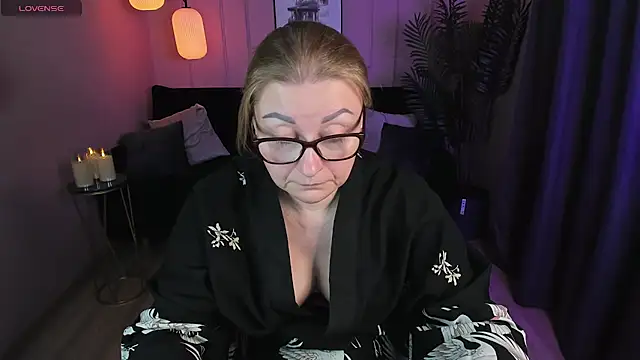 AlexandraKind online show from 01/21/25, 02:43