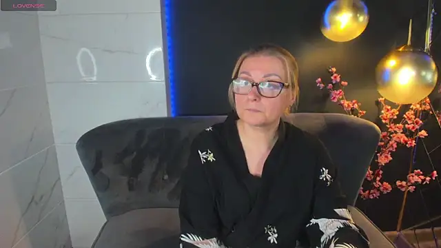 AlexandraKind online show from 01/22/25, 04:33