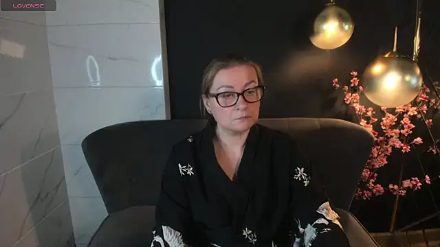 AlexandraKind online show from 01/25/25, 11:11