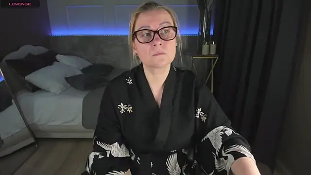 AlexandraKind online show from 01/28/25, 08:47