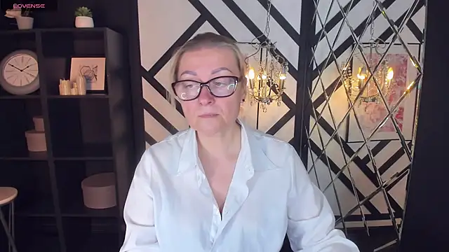 AlexandraKind online show from 02/11/25, 01:41