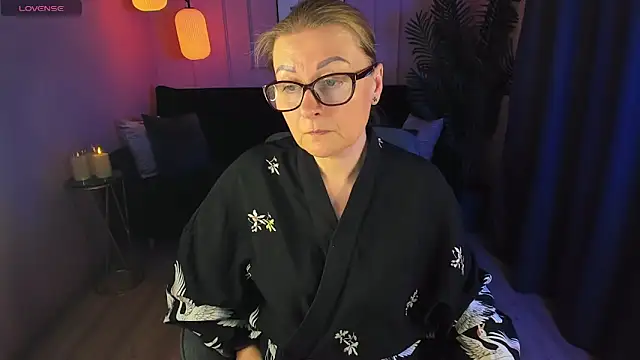 AlexandraKind online show from 02/15/25, 11:47