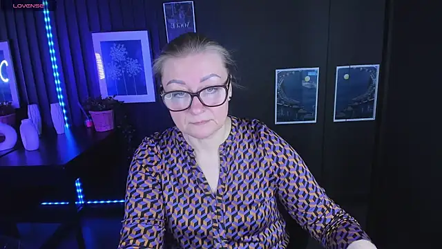 AlexandraKind online show from 02/21/25, 08:49