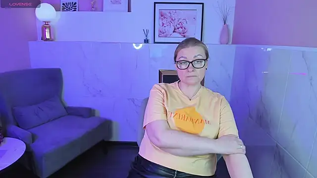 AlexandraKind online show from 02/23/25, 11:44