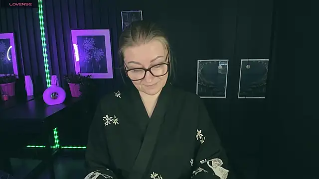 AlexandraKind online show from 02/28/25, 01:47