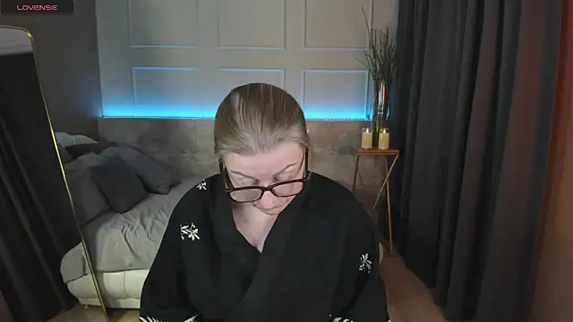 AlexandraKind online show from 03/02/25, 12:31