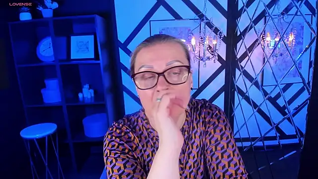 AlexandraKind online show from 03/03/25, 07:39