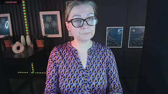 AlexandraKind online show from 03/05/25, 09:05