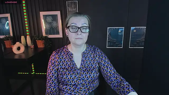 AlexandraKind online show from 03/05/25, 12:11