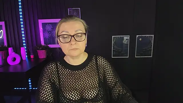 AlexandraKind online show from 03/10/25, 04:46