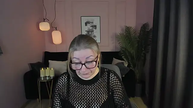 AlexandraKind online show from 03/11/25, 09:15