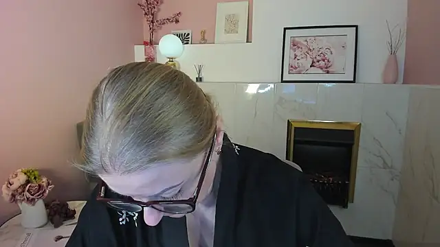 AlexandraKind online show from 03/14/25, 09:24