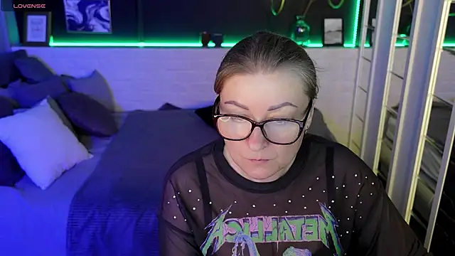 AlexandraKind online show from 03/22/25, 01:41