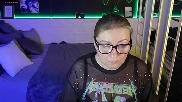 AlexandraKind online show from 03/22/25, 08:04