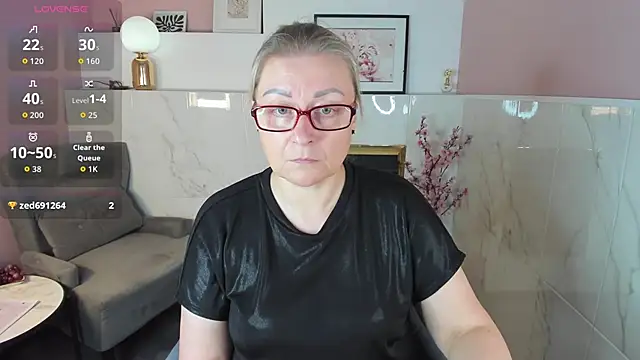 AlexandraKind online show from 09/12/25, 01:44