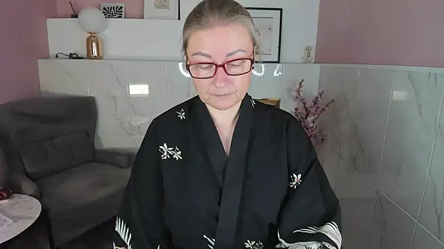 AlexandraKind online show from 09/14/25, 01:32