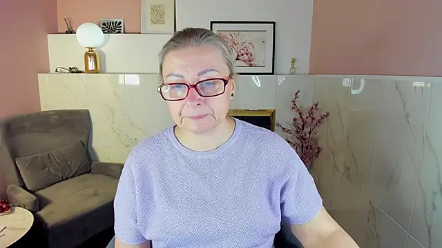 AlexandraKind online show from 09/17/25, 01:35