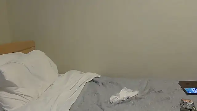 Snapshot of housewife_shantie chatting on 10/12/25, 10:47 housewife shantie online show from 10/12/25, 10:47